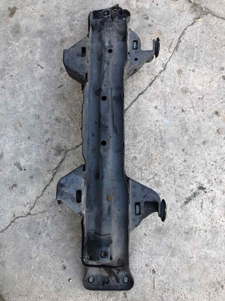 1998 - 2003 FORD ESCORT 2.0 L 4 Cylinder Rear Crossmember/Cradle