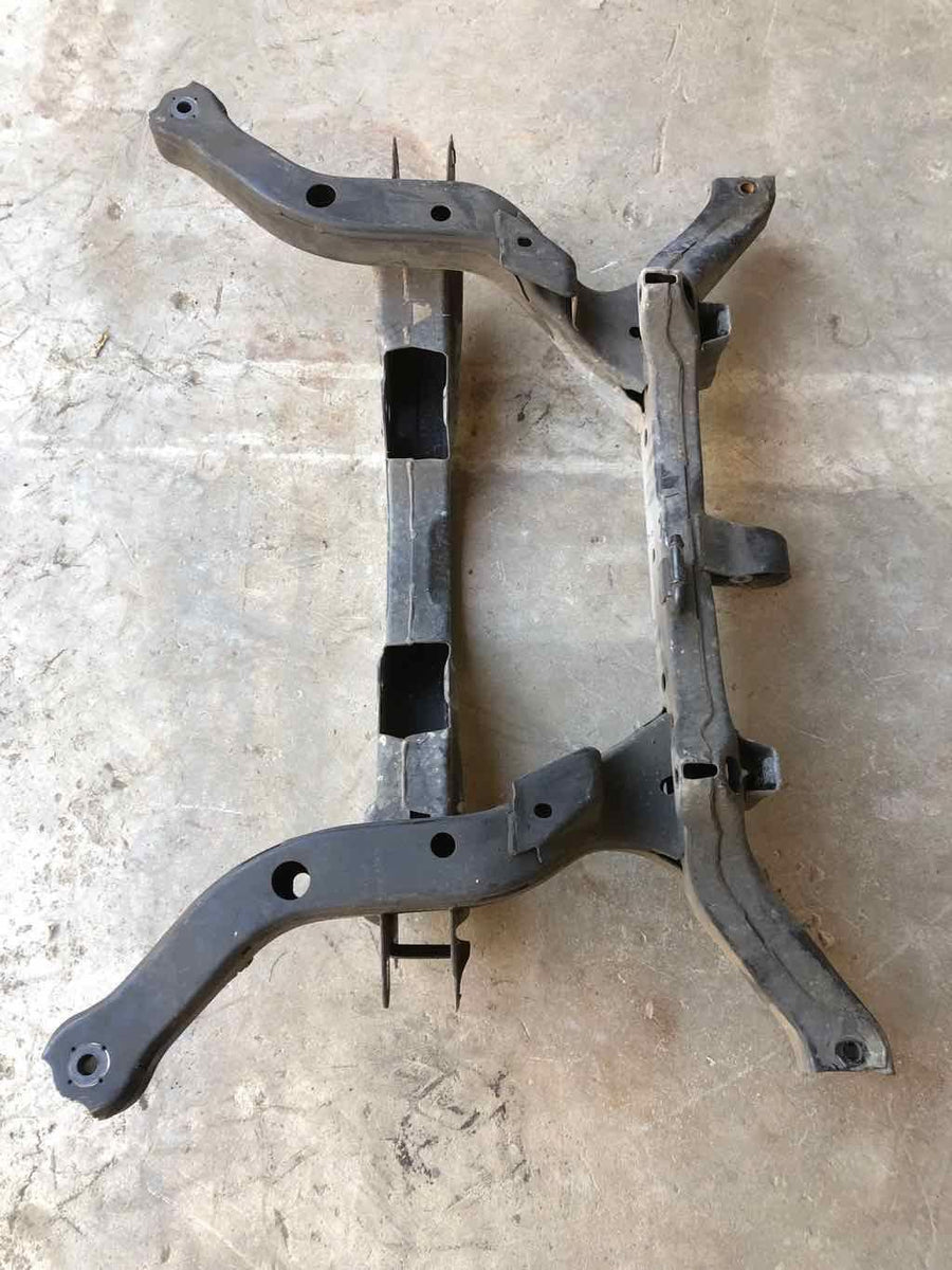 2002 - 2003 SATURN VUE Rear Suspension Undercarriage Crossmember