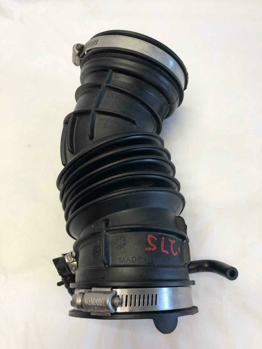 Gates 09-0906 Charger Air Hose For Ford – OEM Quality, AEM Rubber, Made In Germany