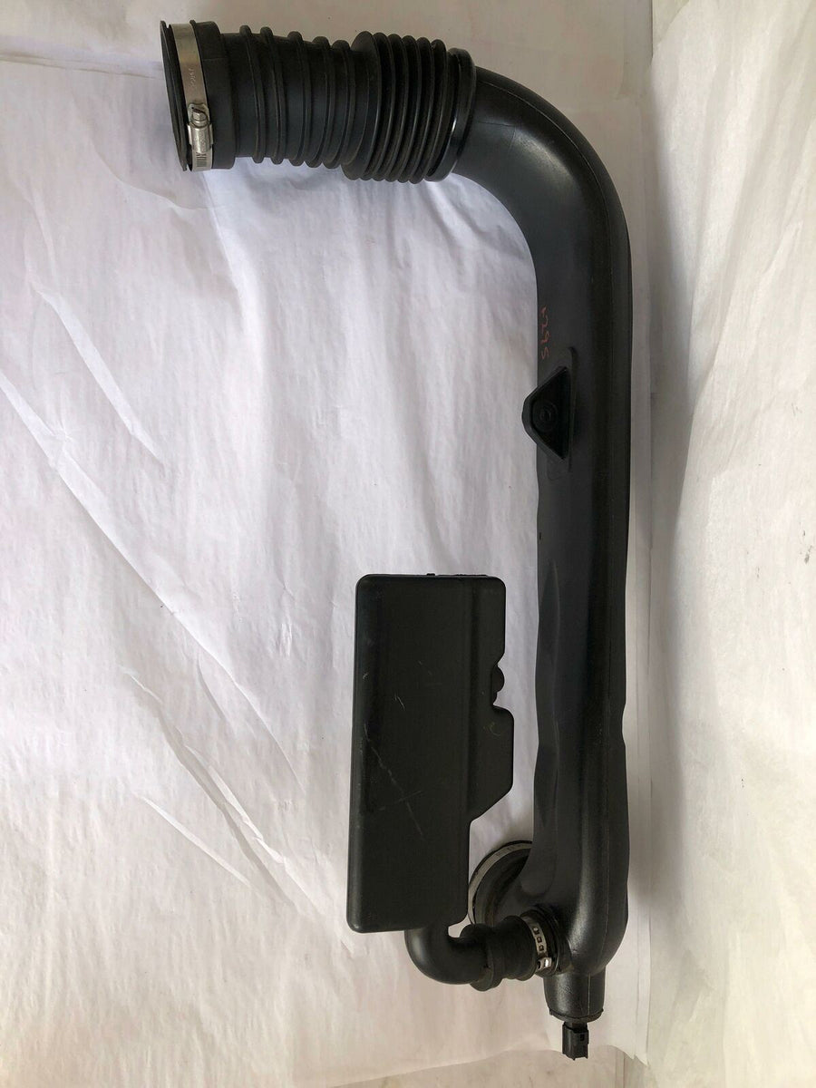 2013-2016 Dodge Dart Air Cleaner Duct 68213900AB | Mopar Es