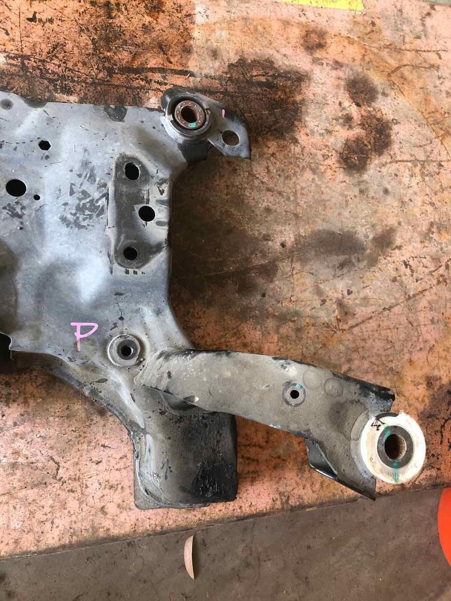 Front Axle Beam Subframe Crossmember undercarriage for 2009-2012 Ford Escape Front Axle Beam Subframe Crossmember undercarriage for 2009-2012 Ford Escape