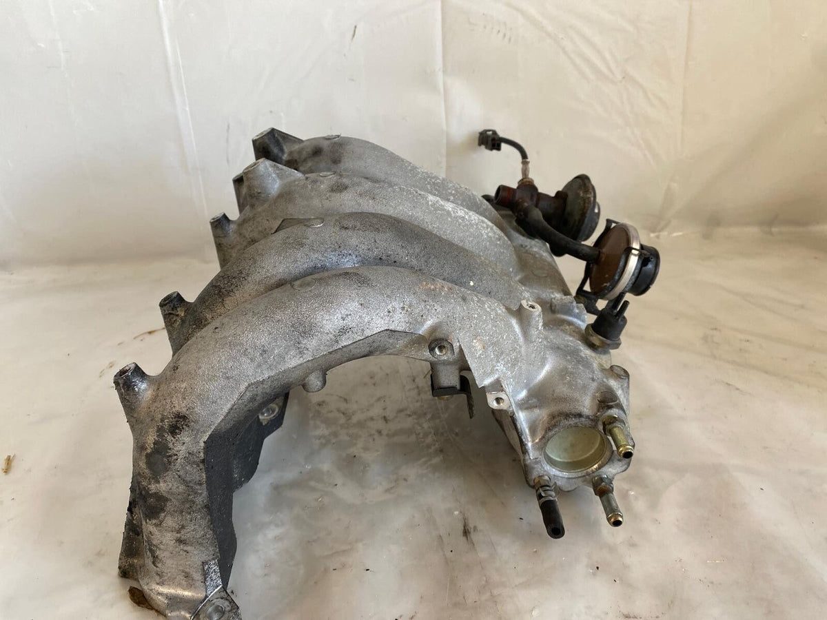 1992 - 1996 TOYOTA CAMRY 2.2L 4 Cylinder Upper Engine Intake