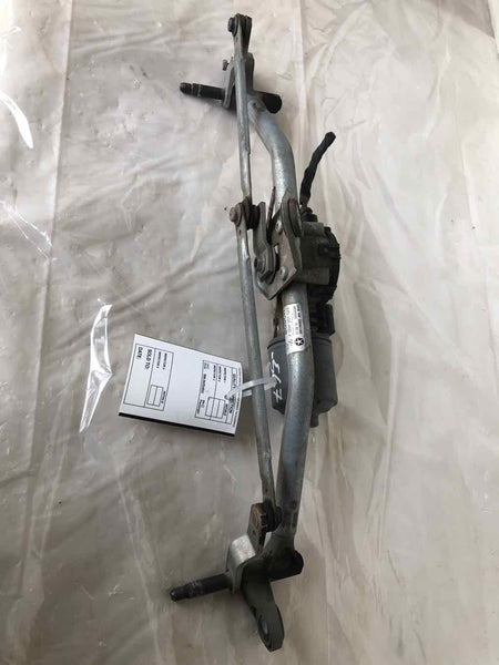 2013 DODGE JOURNEY Front Windshield Wiper Transmission Linkage w/ Motor 05116303