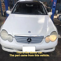 2002-2003 MERCEDES C230 Front Windshield Wiper Transmission Linkage w/ Motor 188
