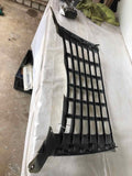 2001-2005 CHRYSLER PT CRUISER Front Upper Bumper Grille Grill w/o Chrome Accents