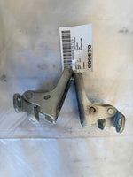 2005 CHRYSLER PT CRUISER Front Door Upper & Lower Hinge Right Passenger Side