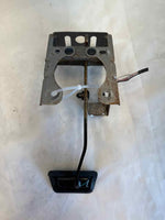 2005 CHRYSLER PT CRUISER Floor Brake Pedal With Mounting Bracket Assembly OEM