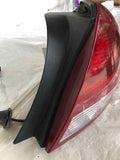 2004 - 2007 FORD TAURUS Tail Light Assembly Quarter Panel Mounted Passenger Side