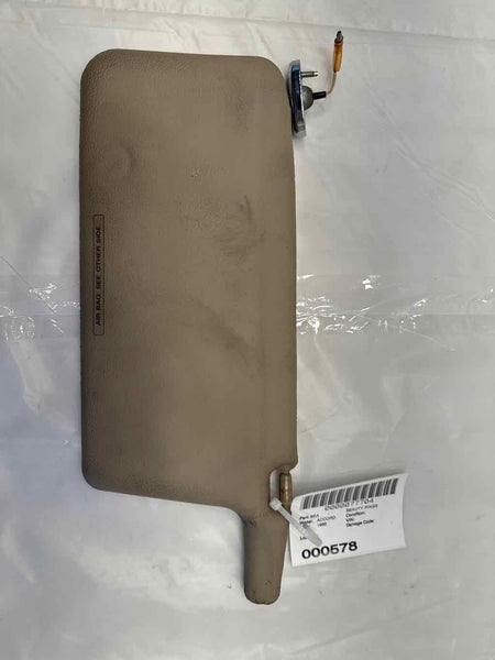 1996 HONDA ACCORD 2.2L Front Passenger Sun Visor Right Sunvisor w/ Mirror Light