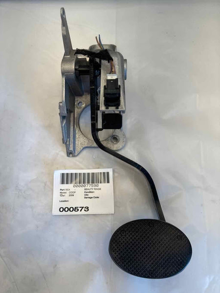 2009 BMW MINI COOPER Floor Brake Stop Foot Pedal Lever w/ Bracket Assembly