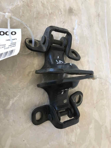 2002 SATURN S SERIES SL1 Front Door Hinge Release Upper & Lower Driver Left