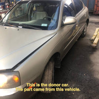 2001 - 2006 HYUNDAI ELANTRA Outside Left Door Handle Assembly 2.0L 4 Cylinder