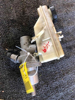 2003 - 2006 LINCOLN LS Brake Master Cylinder & Reservoir Bottle Tank 3.9L OEM