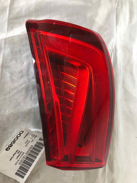 2015 2015 AUDI A3 PREMIUM Rear Tail Light Lamp LED Passenger Right 8V5945096C RH