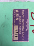 1999 LEXUS GS300 Headlight Running Light Relay Control Module 82642-33020 OEM