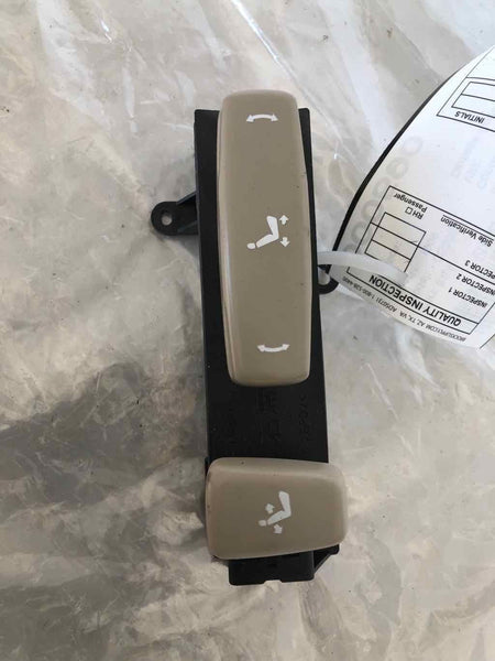 1999 LEXUS GS300 Front Seat Position Lumbar Adjustment Switch Passenger Right RH
