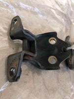 2003 MITSUBISHI MONTERO SPORT Front Door Hinge Upper & Lower Passenger Right RH