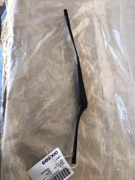 2009 - 2013 MERCEDES BENZ C-CLASS C300 Windshield Wiper Arm Driver Left LH OEM