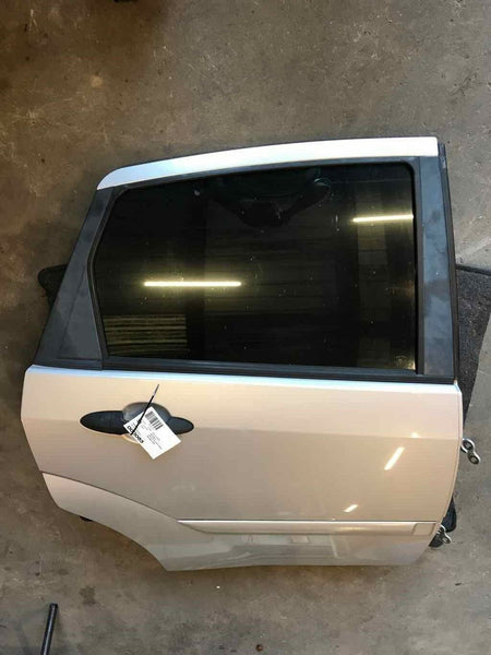 REAR DOOR RIGHT PASSENGER SIDE FORD FOCUS RH 00 01 02 03 04 05 06 07 OEM