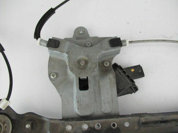 2001 - 2002 MERCEDES BENZ C-CLASS C230 Power Window Motor Passenger Right OEM Q