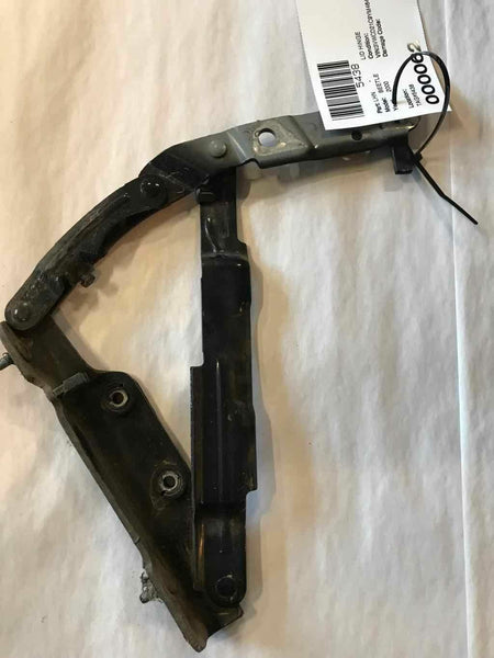 2000 VOLKSWAGEN BEETLE TYPE 1 Lid Hood  Hinge Passenger Right 1C0827302D OEM Q