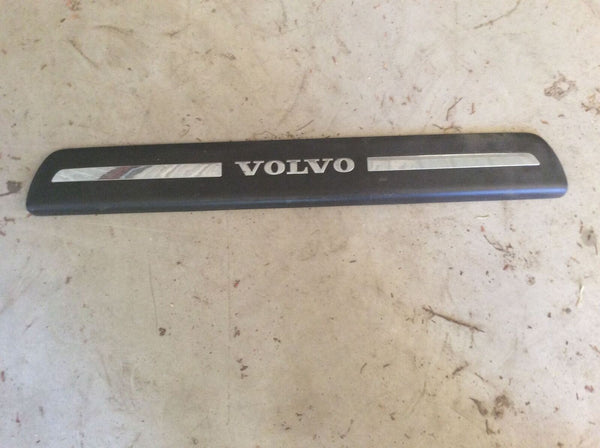2004 VOLVO 40 SERIES S40 Front Door Moulding Trim Molding Driver Left OEM Q