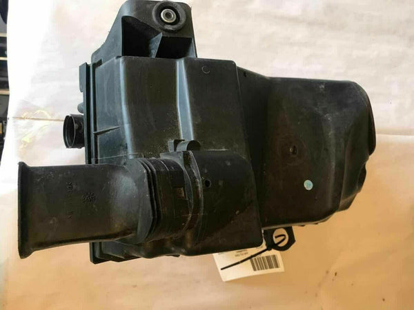 2002 VOLKSWAGEN JETTA EXCEPT GLI Air Intake Filter Cleaner Box 8L0133837L Q