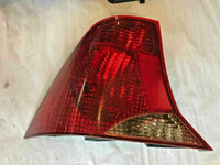 2000 - 2004 FORD FOCUS Tail Light Brake Tail Light Assembly Driver Left LH OEM Q