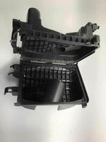 2001 - 2005 SATURN L SERIES Air Intake Filter Cleaner Box 90571339 OEM Q