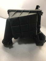 1997 - 2004 MERCEDES BENZ C-CLASS Air Cleaner Filter Box 6040940104 OEM Q
