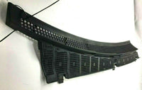 1997 MERCEDES BENZ C-CLASS Windshield Cowl Grille Screen Panel 202 831 0258 Q