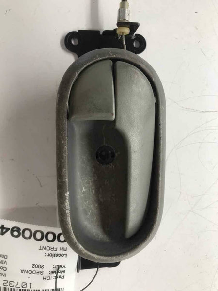 2002  KIA SEDONA  Front Inside Door Handle Passenger Right Grey RH OEM Q