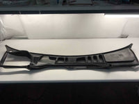 1998 - 2000 VOLVO 70 SERIES S70 Windshield Cowl Screen Grill 9127584 OEM Q