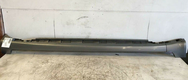 2004 - 2007 AUDI A4 Lower Rocker Moulding Panel Passenger Right Silver OEM Q