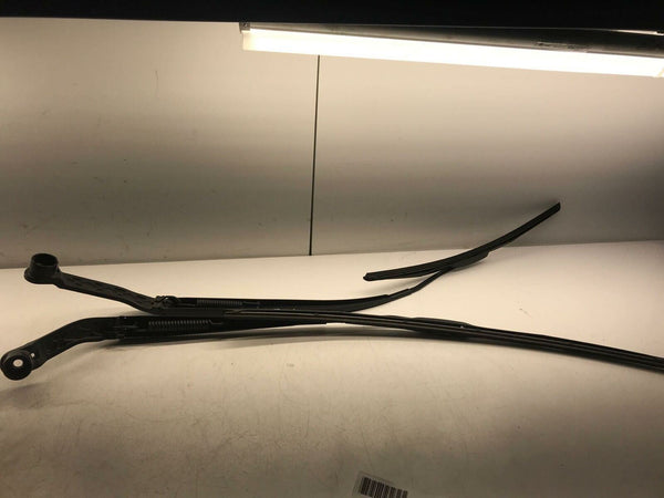 2018 MITSUBISHI OUTLANDER Windshield Wiper Arm Blade Frameless Right & Left OEM
