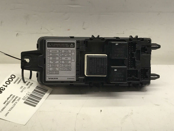 2000 - 2004 VOLVO S40 40 SERIES Fuse Relay Junction Box Controller 30889989 OEM