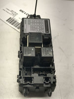 2000 - 2004 VOLVO S40 40 SERIES Fuse Relay Junction Box Controller 30889989 OEM