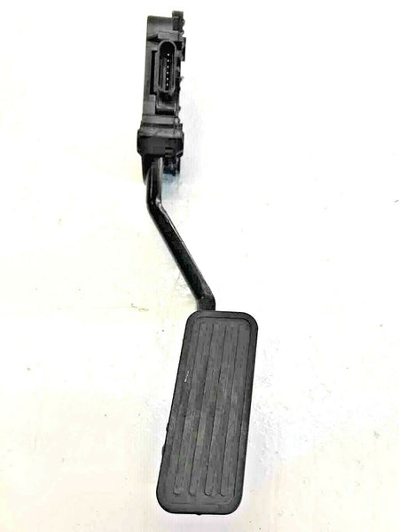 2004 GMC ENVOY Accelerator Floor Gas Pedal Lever w/ Sensor P/N 15187573 OEM