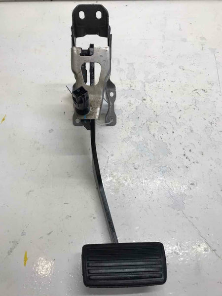 2005 HONDA ELEMENT Brake Floor Stop Foot Pedal w/ Bracket Assembly OEM