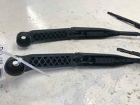 2005 HONDA ELEMENT Front Windshield Wiper Arm w/ Wiper Blade Right & Left OEM