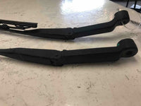 2005 HONDA ELEMENT Front Windshield Wiper Arm w/ Wiper Blade Right & Left OEM