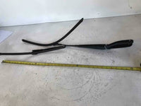 2006 VOLVO S40 40 SERIES Windshield Wiper Arm w/ Wiper Blade Pair Right & Left