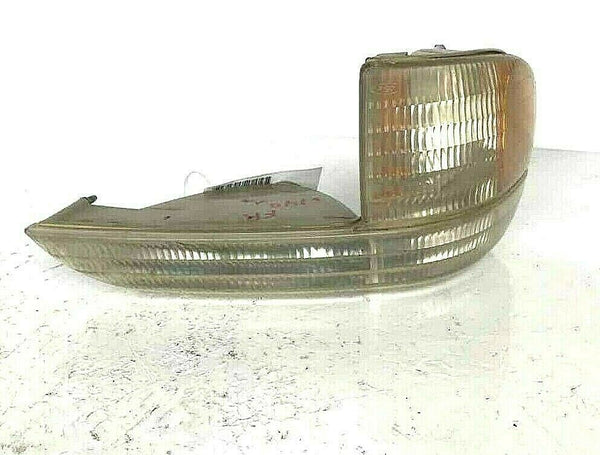 1995 FORD EXPLORER Front Turn Signal Indicator Parking Light Passenger Right OEM