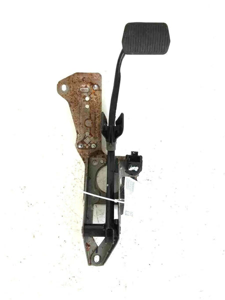 2006 VOLVO S40 40 SERIES Brake Stop Floor Pedal Assembly w/ Bracket 30714998 OEM