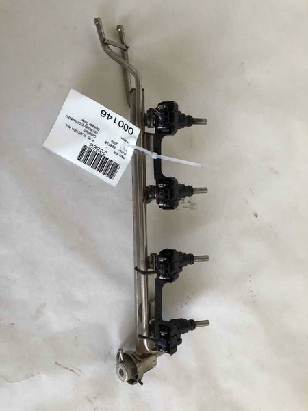 2000 VOLKSWAGEN BEETLE Fuel Injection Rail w/ Injector Harness Pressure Sensor