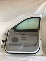 2005 - 2007 JEEP GRAND CHEROKEE Front Door Skin Shell Passenger Right Code PW1