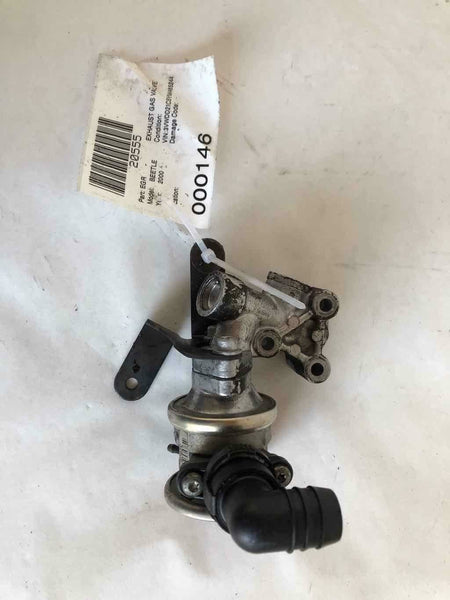1998 - 2001 VOLKSWAGEN NEW BEETLE GLX Exhaust Gas Valve w/ Bracket  EGR OEM