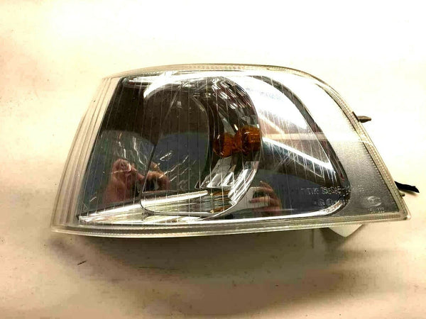 2002 VOLVO S40 SERIES Front Corner Marker Light Lamp Bezel Driver Left 30865562