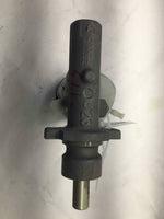 2000 - 2004 VOLVO S40 40 SERIES Brake Master Cylinder w/ Fluid Bottle 310052 OEM
