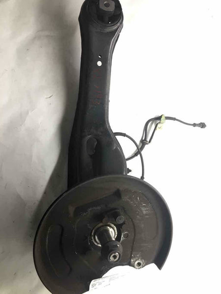 2002 VOLVO S40 40 SERIES Rear Spindle Knuckle w/ Brake Dust Plate Driver Left LH
